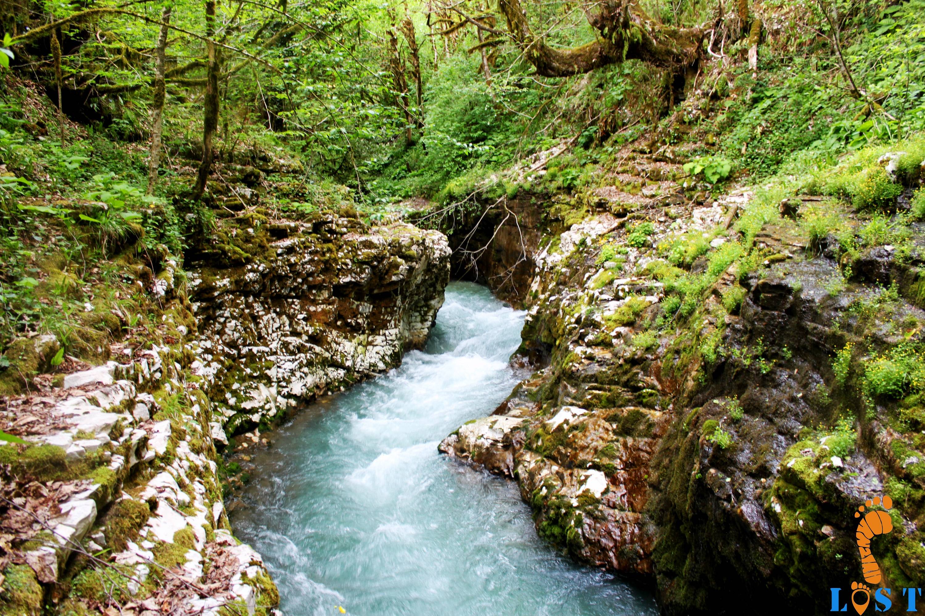 TRAVEL IN GEORGIA - BALDA CANYON - 11 WATERFALLS - 4 CANYONS - 2 CAVES ...